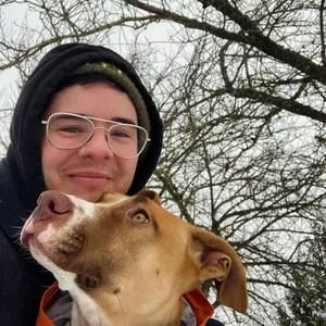 Meet your Posher, Elliot